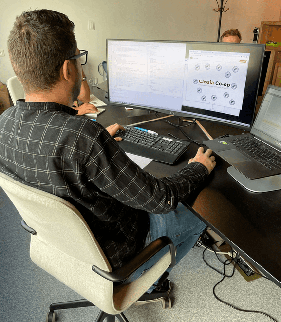 An image of working Jon Pauwels